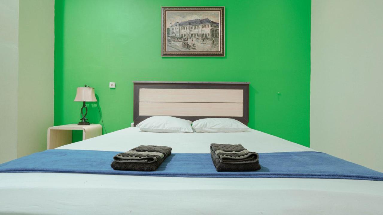 Cabin Hotel Sutomo Yogyakarta Exterior foto