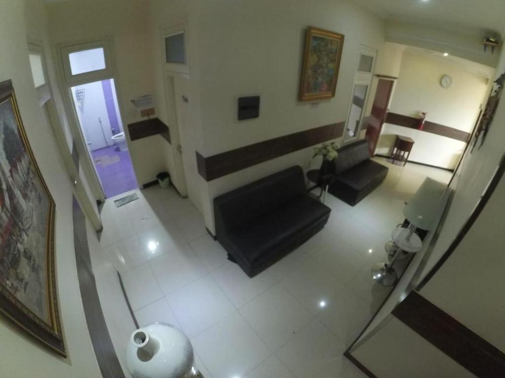 Cabin Hotel Sutomo Yogyakarta Exterior foto